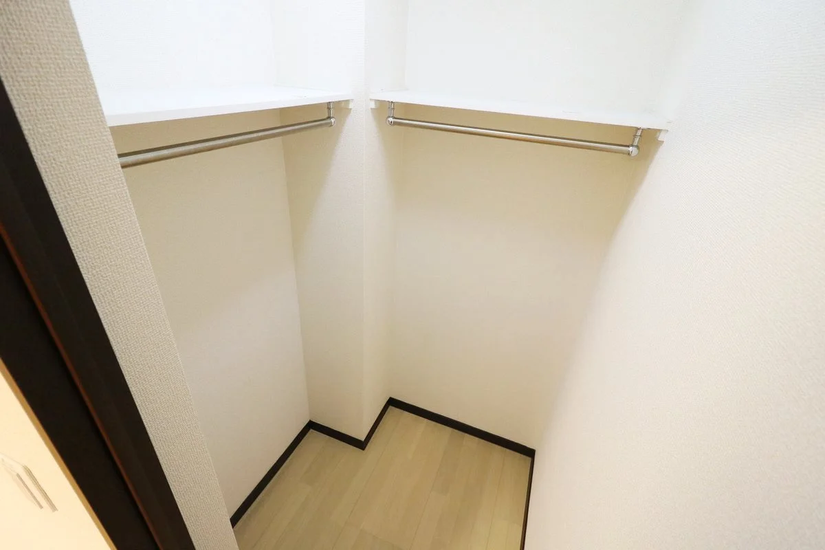 ウォークインクローゼット付！お部屋もすっきり片付けられます