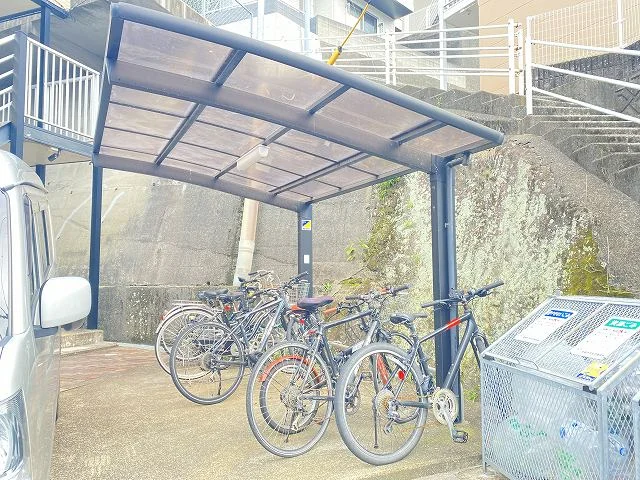 設備・仕様は号室により異なる為現況を優先致します。