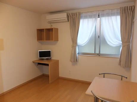 家具家電設置済みのお部屋です。