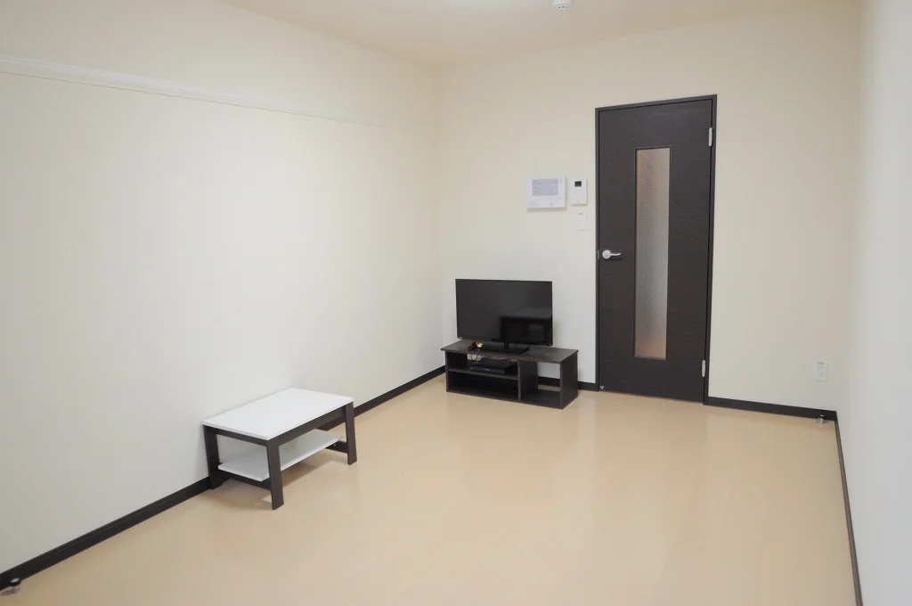 同シリーズの類似となります。現況を優先致します。