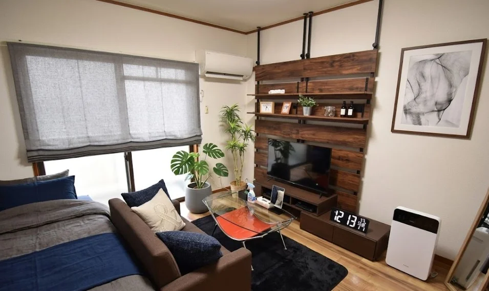【間取図】お部屋の間取りとなります。鳥取市ウィークリーマンション鳥取市マンスリーマンションなら弊社にお任せ下さい‼※植木と額とクッションなどは写真用です。