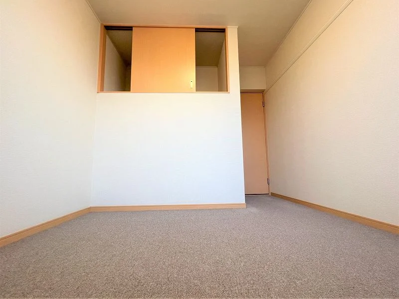 2F室内
