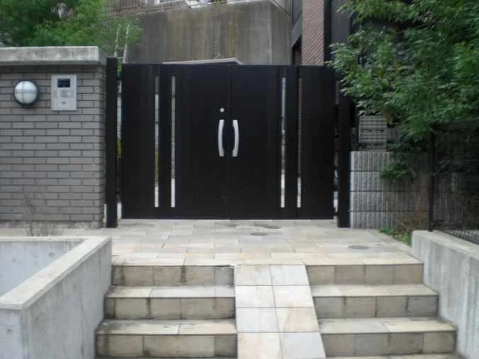 オートロックゲート付き。