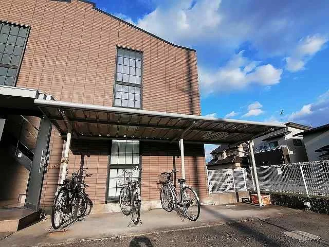 共用部分（駐輪場）です。