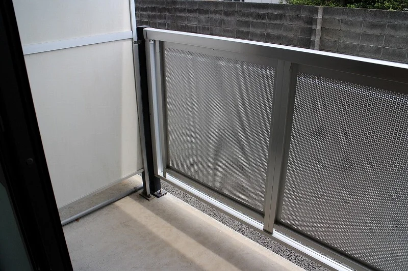 ※角部屋はＬ字型物干しになっています。