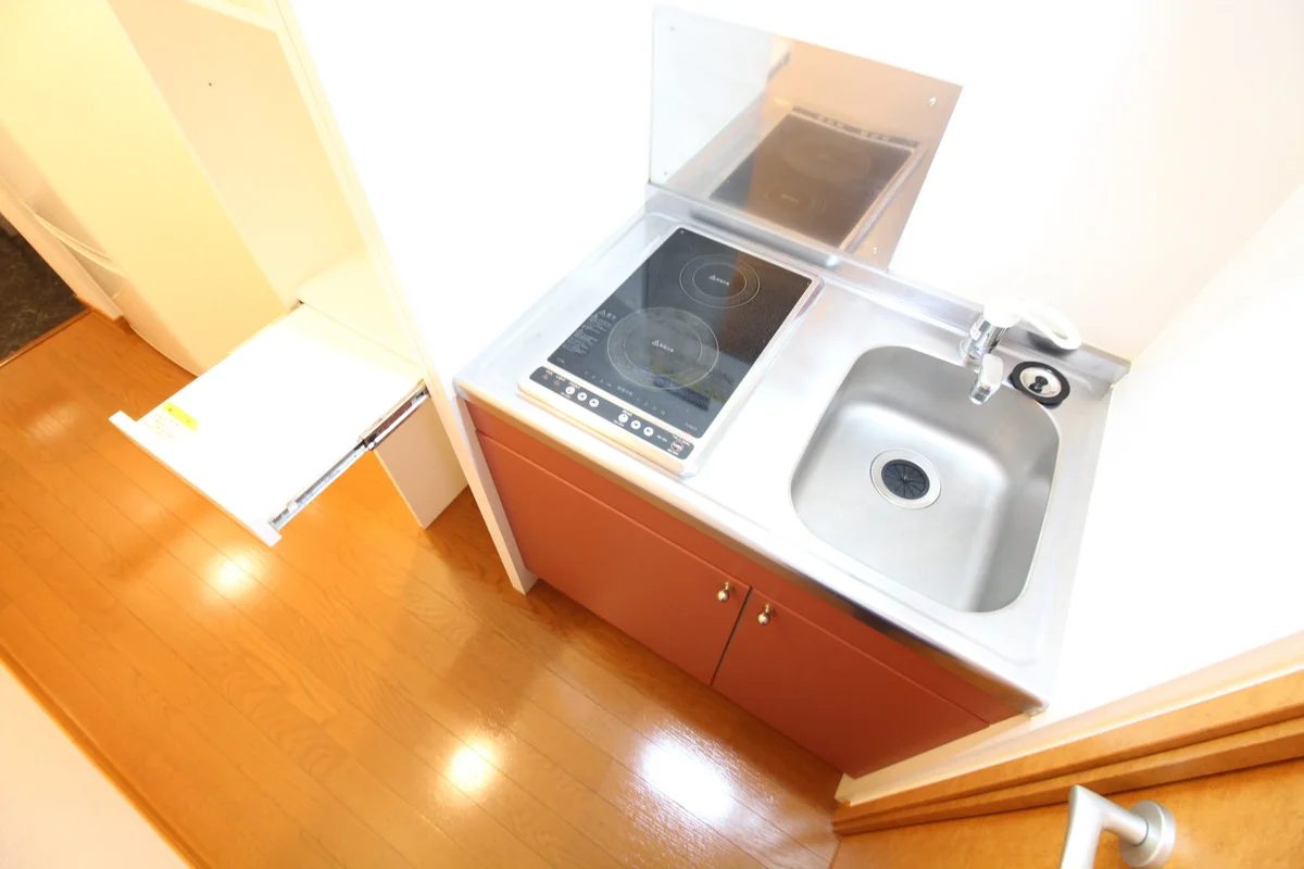 ラジエントヒーターコンロ（２口）のキッチン♪（横に収納有り）