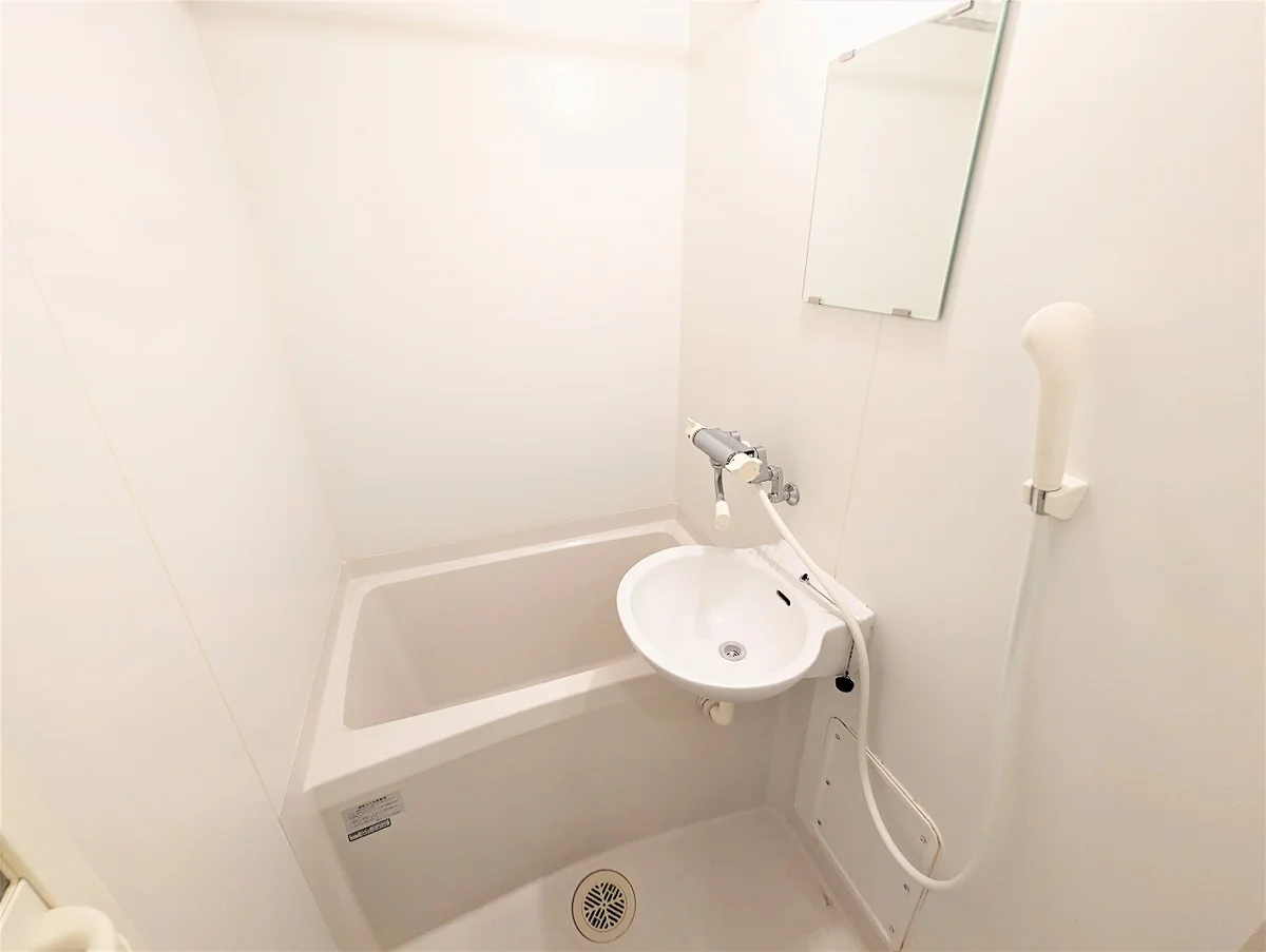 設備・使用は号室により異なる為、現況を優先致します。