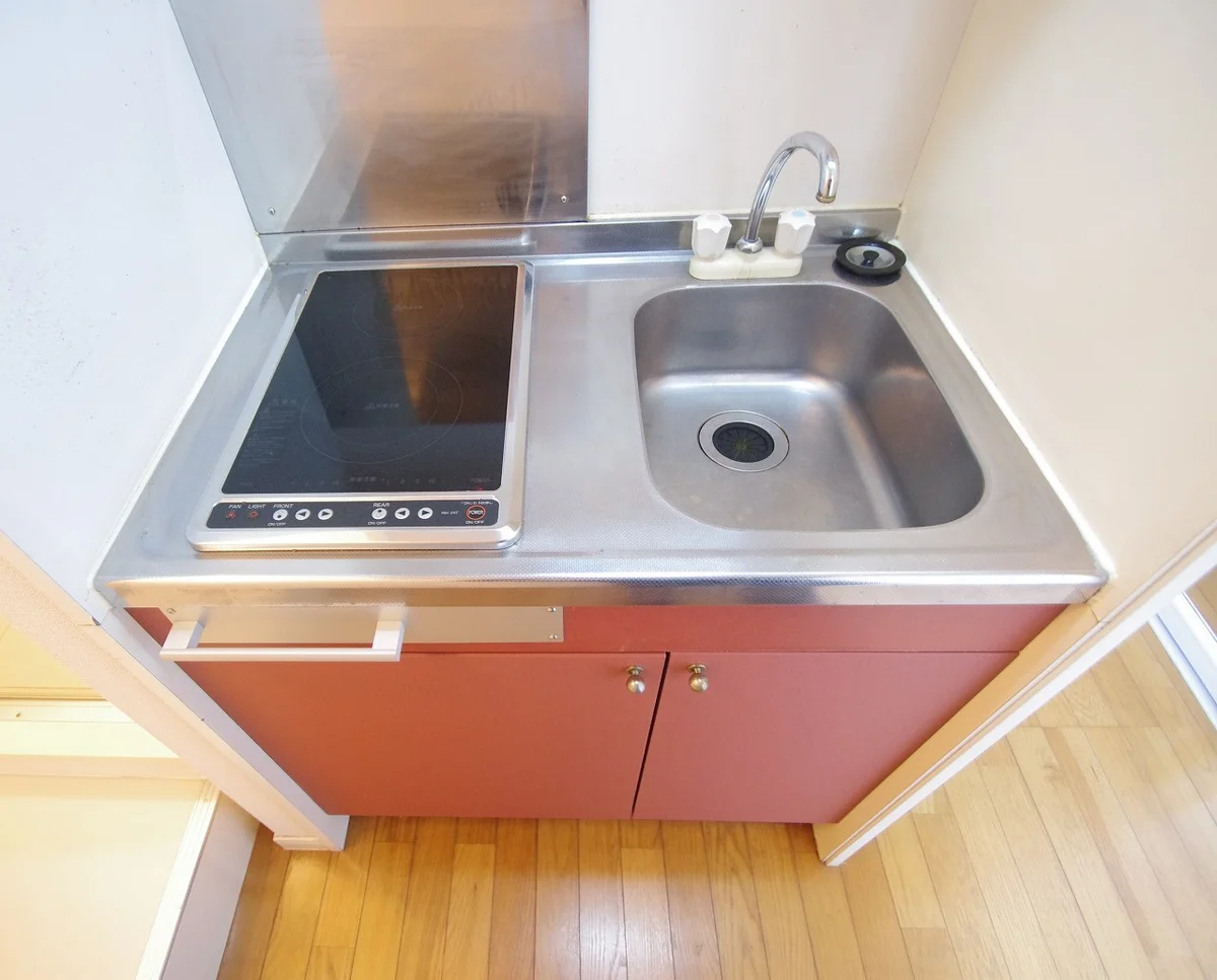 ２口電気コンロ仕様のキッチンです☆