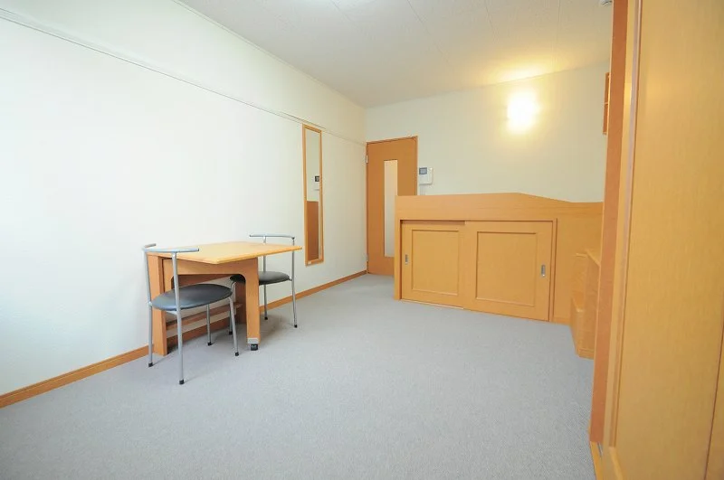 1Fフローリング　2F絨毯　設備は部屋によって異なります。