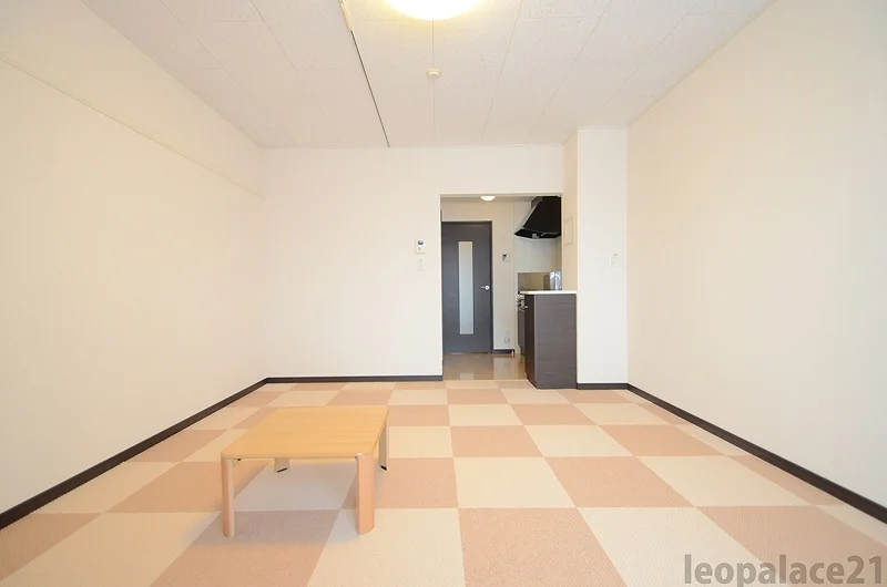 設備・使用は号室により異なる為、現況を優先致します。