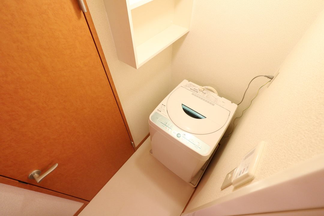 室内洗濯機完備によりお手軽に引越しが可能！