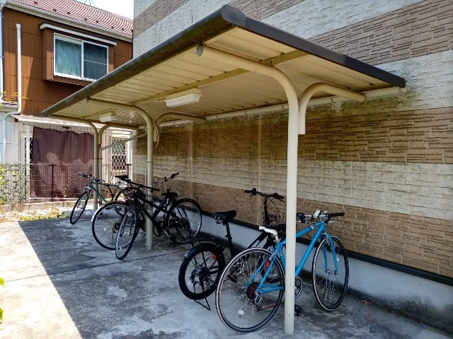 駐輪場　原付＆自転車のみ駐輪可能