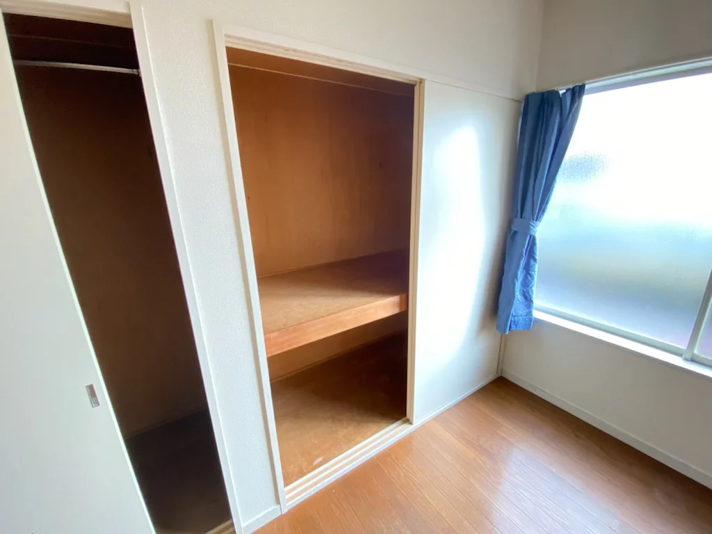 1Fはフローリング、2Fはカーペット