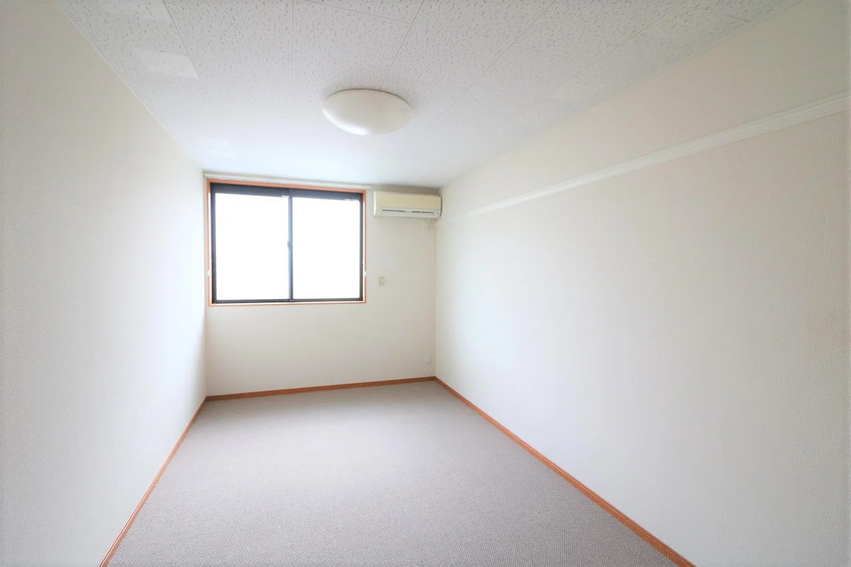 １Ｆはフローリング仕様・２Ｆは絨毯仕様になります。