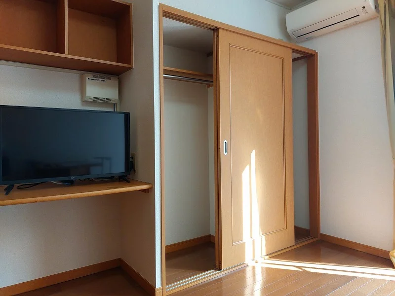 ハンガーラック付き