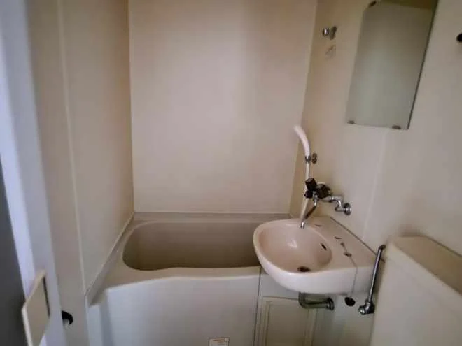 実際のお部屋と異なる場合がございます。