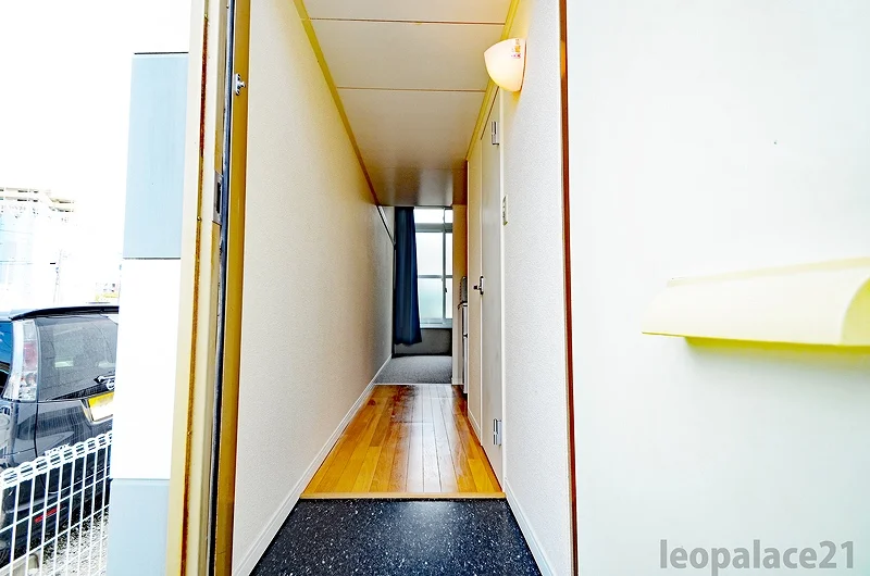 同シリーズの類似となります。現況を優先致します。