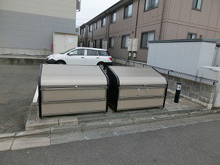 ごみ捨て場