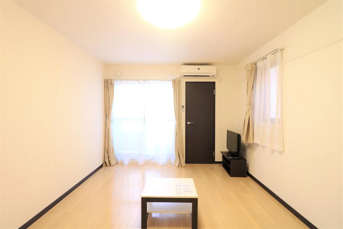 大型家具家電付きにより初めての一人暮らしの方も安心！