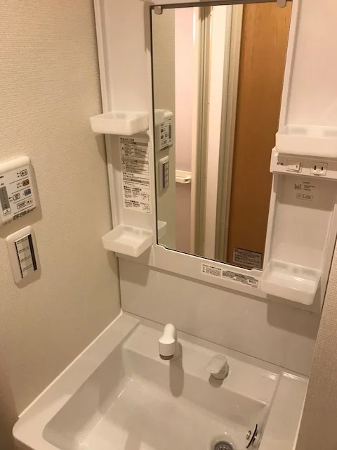 独立洗面台で朝の準備も楽々