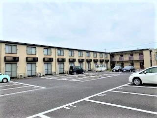 敷地内駐車場　空車状況はお問合せ下さい。