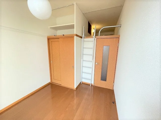 設備・仕様は号室により異なる為現況を優先致します。