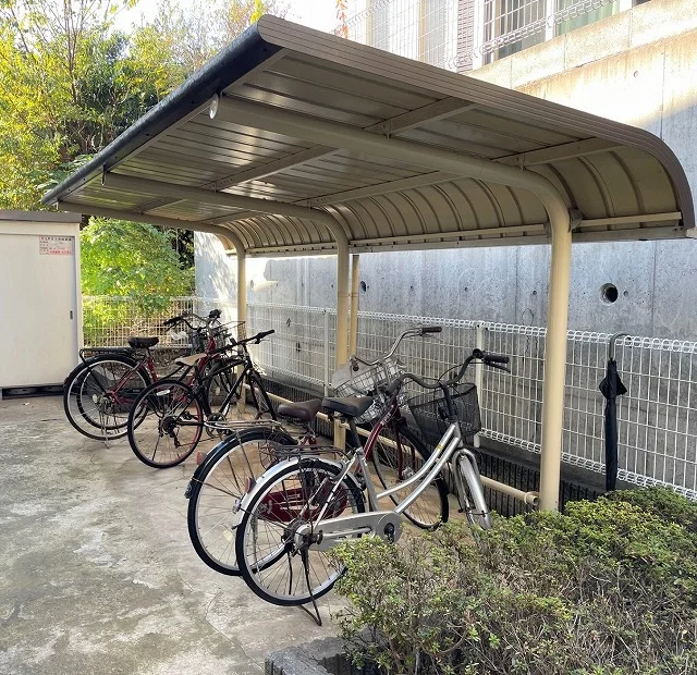 屋根付き駐輪場