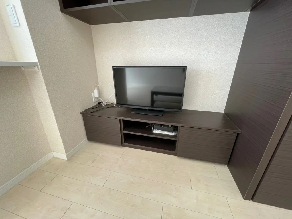 TV