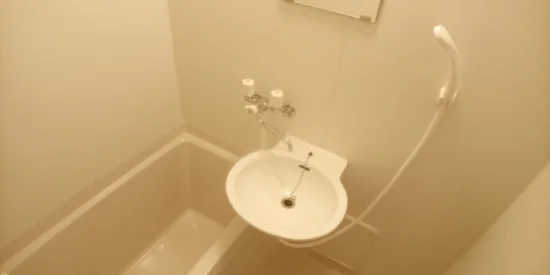 設備仕様は号室により異なる為、現況を優先致します。