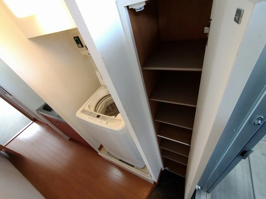 シューズボックス