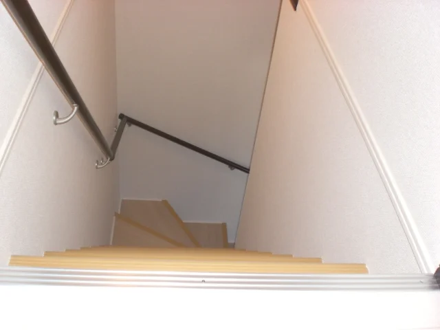 玄関へ続く階段です