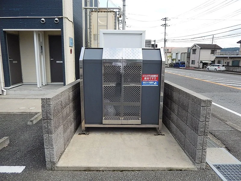 ごみ置き場