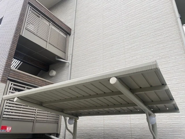 屋根付き駐輪場あります。。