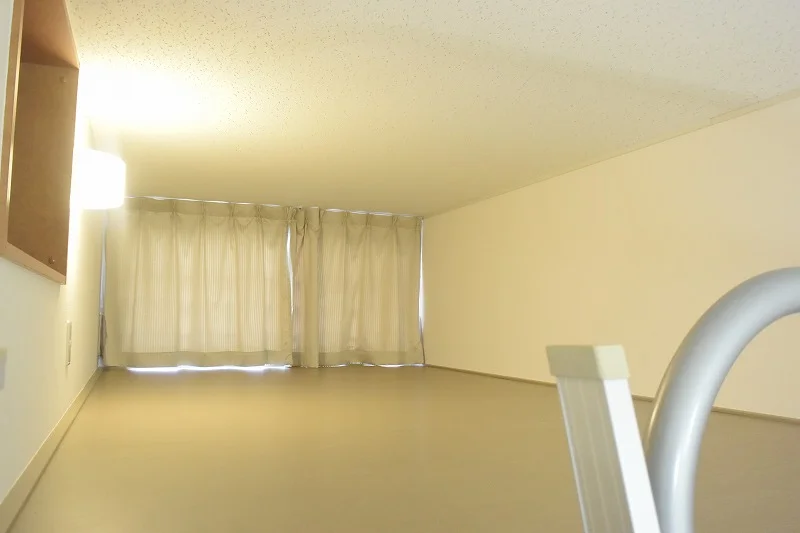 ロフトを有効活用してお部屋広々です。