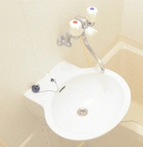 備品や設備仕様は号室等により異なります現地をご確認下さい。