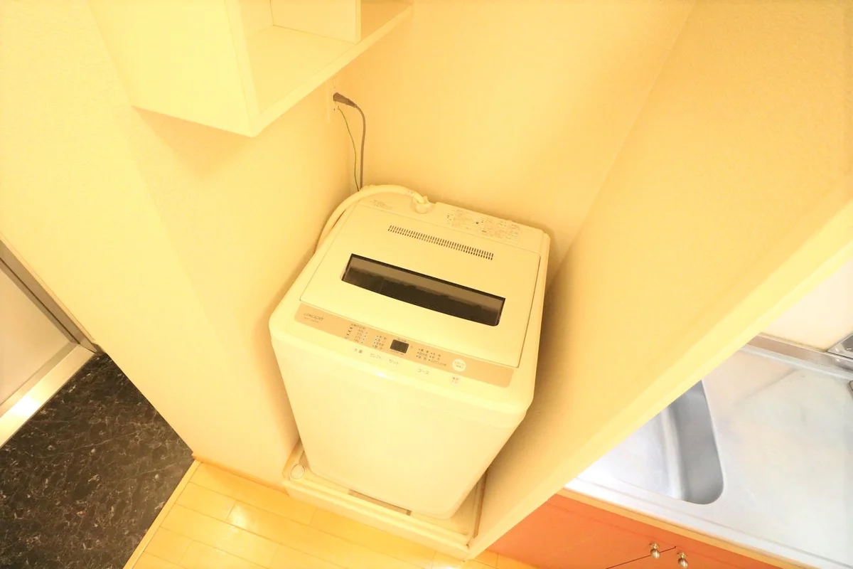 室内洗濯機完備によりお手軽に引越しが可能！