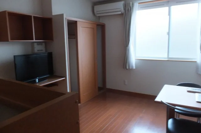 居間（ベランダ側）