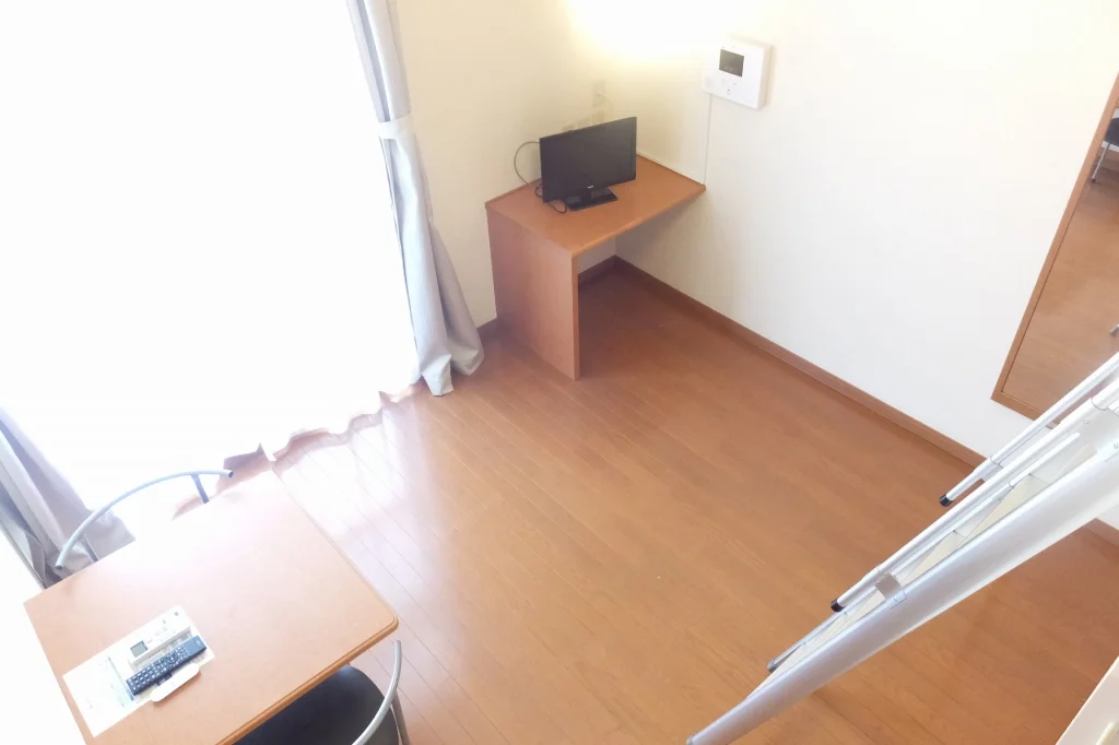 1階はフローリング、2階はじゅうたんです。