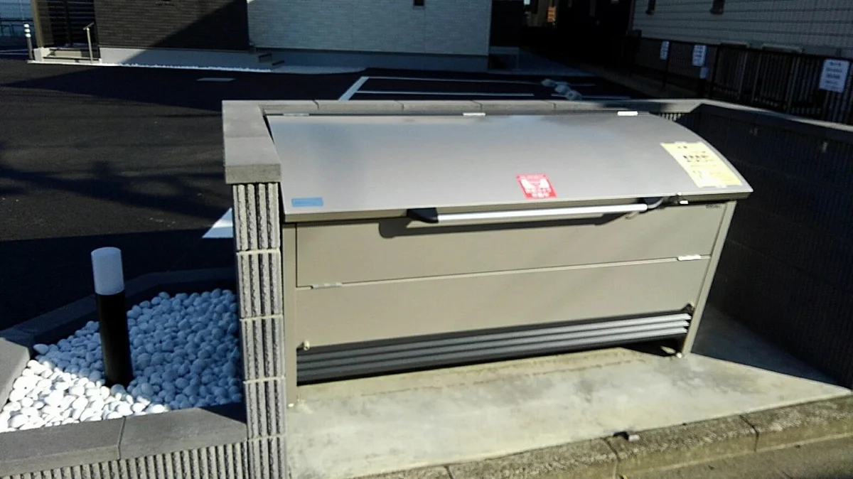 ダストボックス