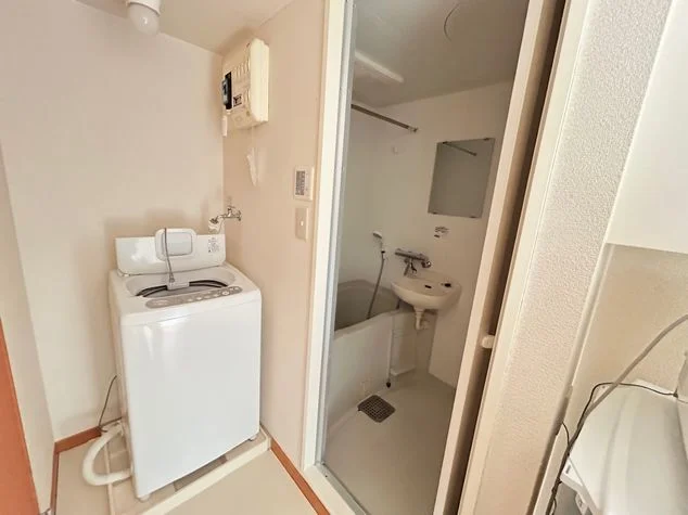 実際のお部屋と異なる場合がございます。