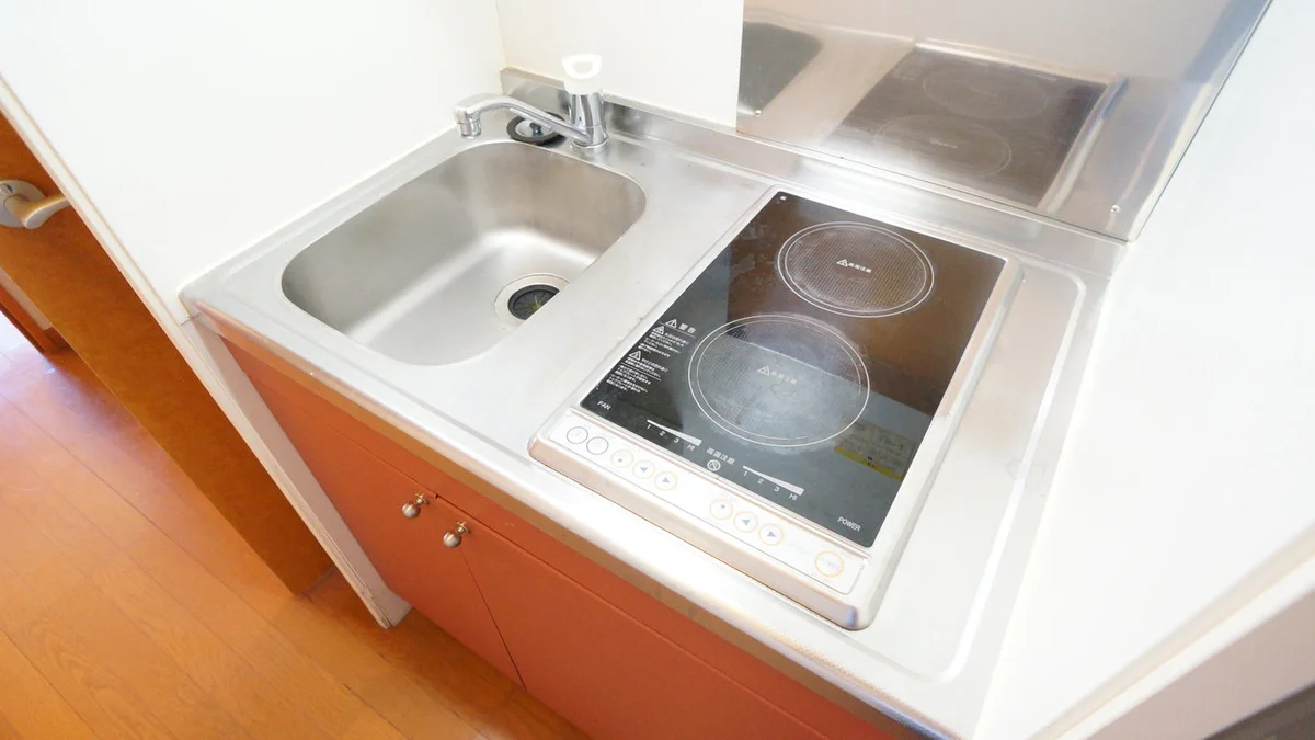 安心安全の電気コンロ、加熱力はばっちりのラジエントヒーター！