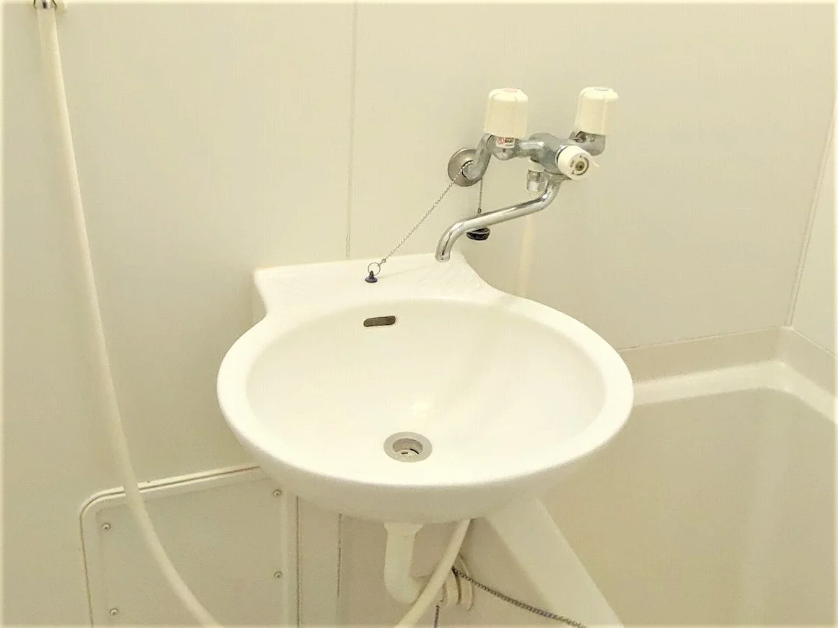 設備・使用は号室により異なる為、現況を優先致します。