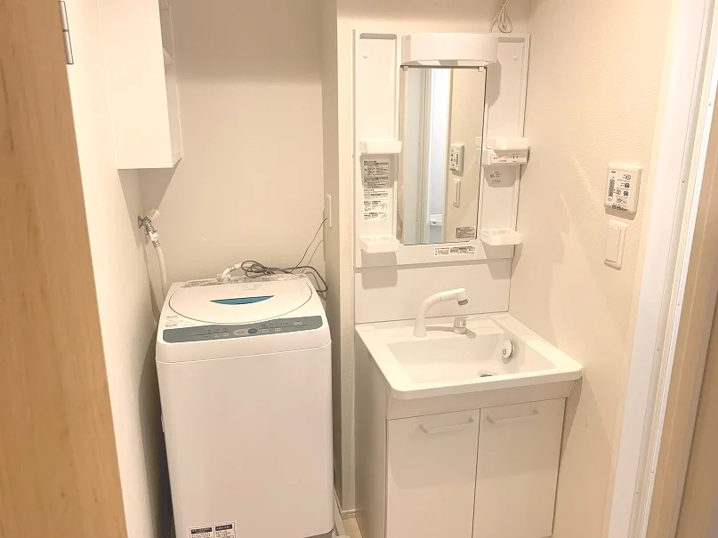 独立洗面台