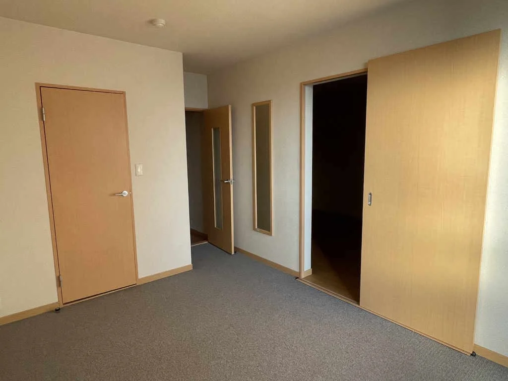 実際のお部屋と異なる場合がございます。