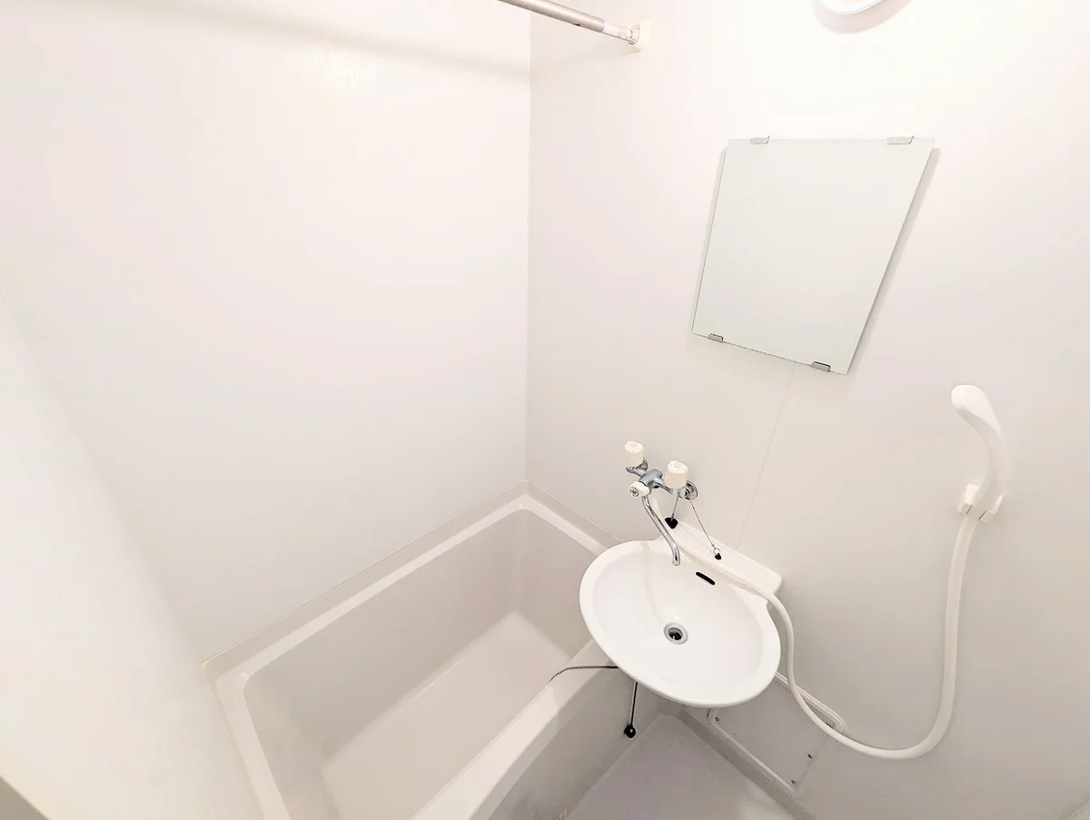 設備・使用は号室により異なる為、現況を優先致します。