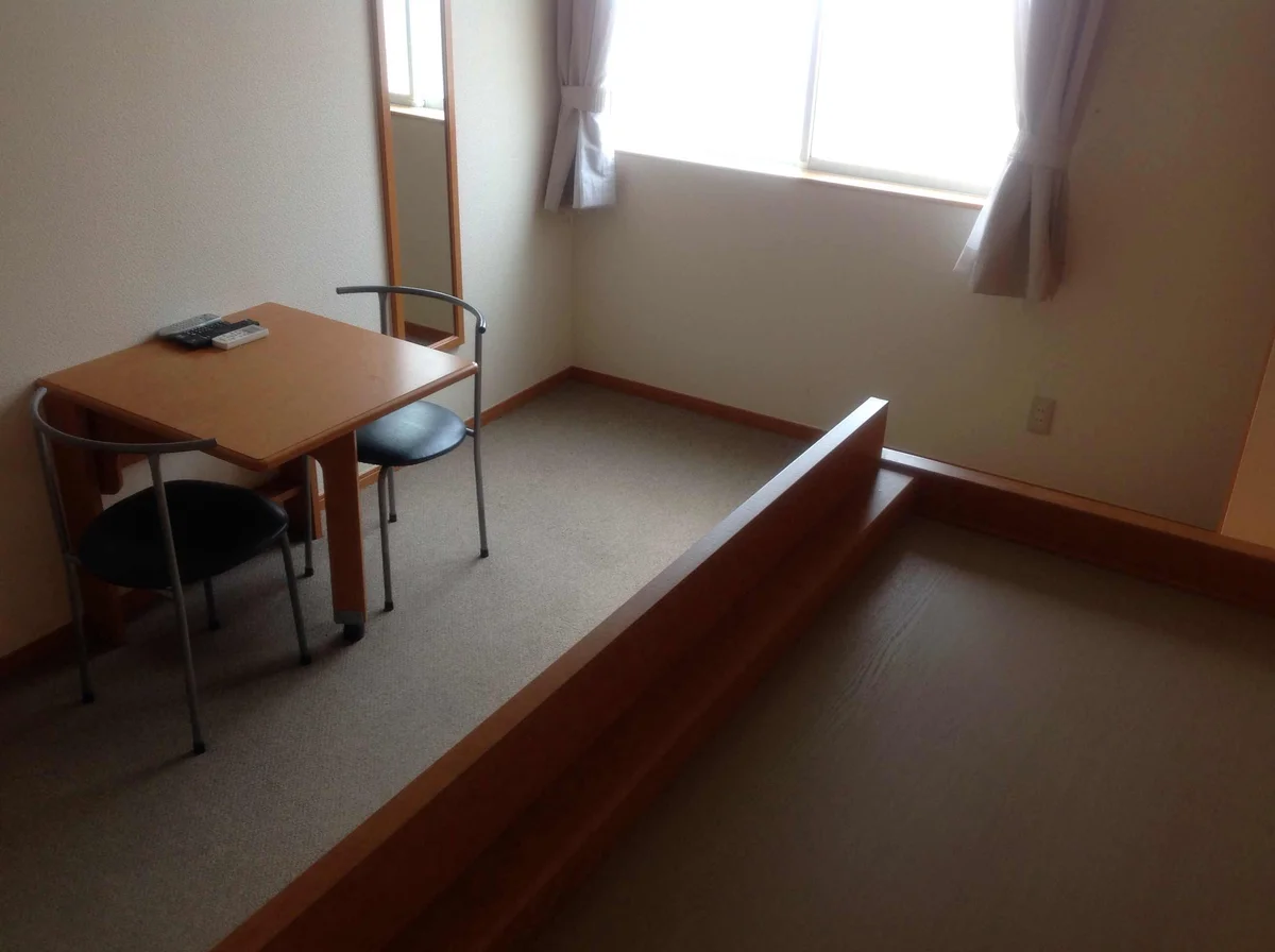 居間（廊下側）