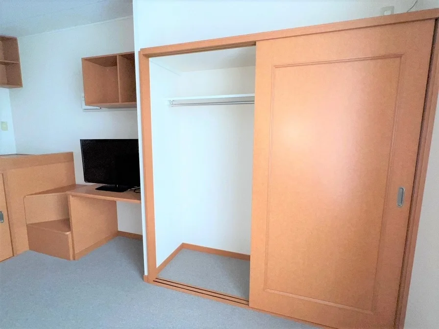 1階はフローリング、2階はじゅうたんです。