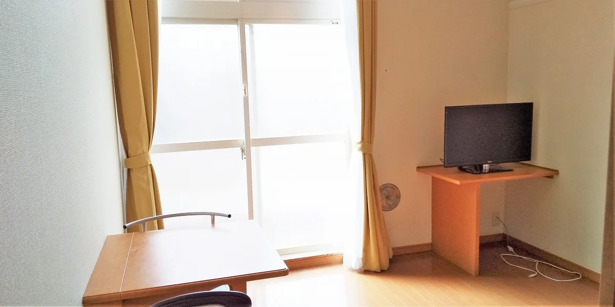 2階居室部分は絨毯仕様