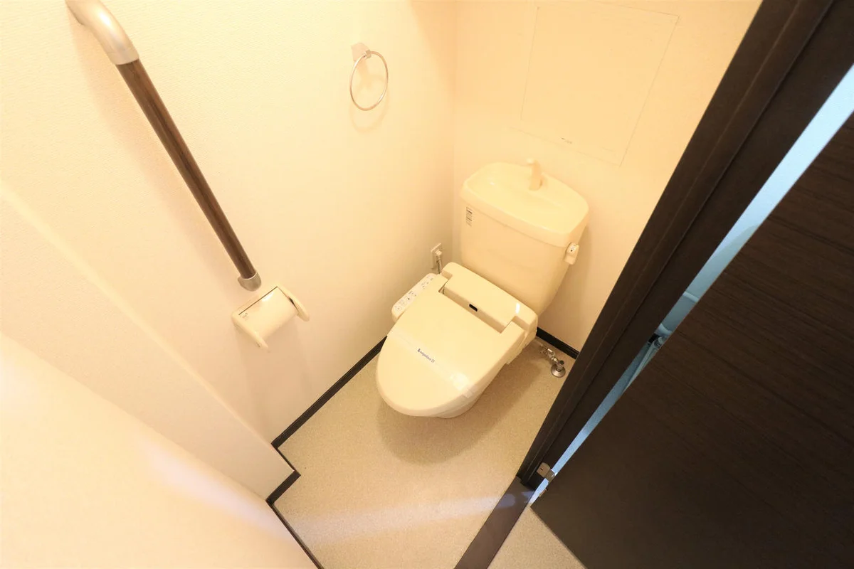 温水洗浄便座を完備しており快適な毎日を！