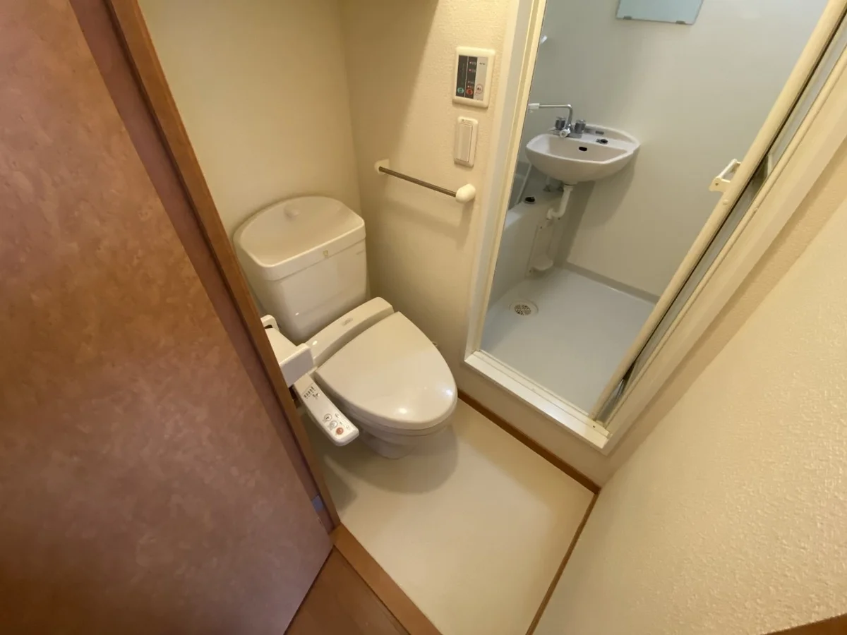 設備・使用は号室により異なる為、現況を優先致します。